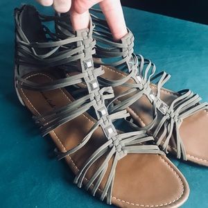 NWOT Women’s Gladiator Sandal